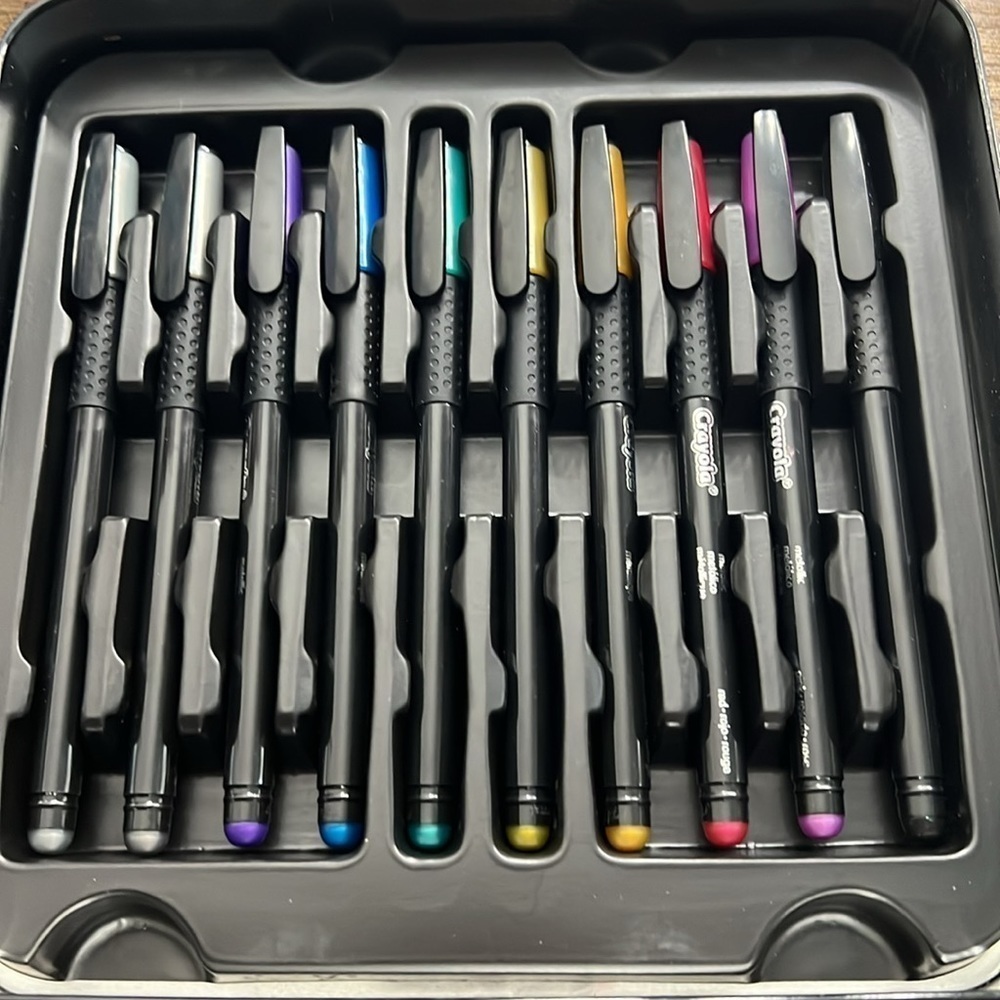 Crayola Coloring Pen Set (2-layer) - Picture 3 of 4